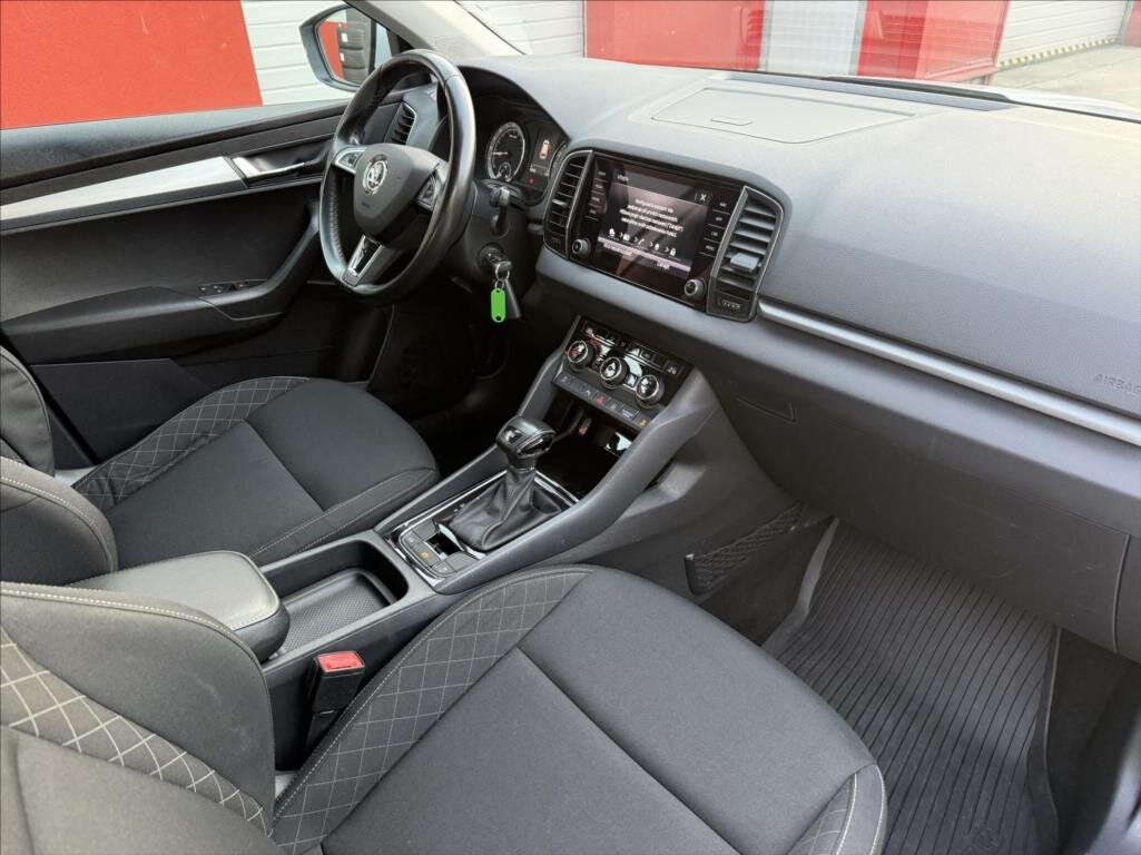 Škoda Karoq SUV / Terénní 1,6 l 85 kw