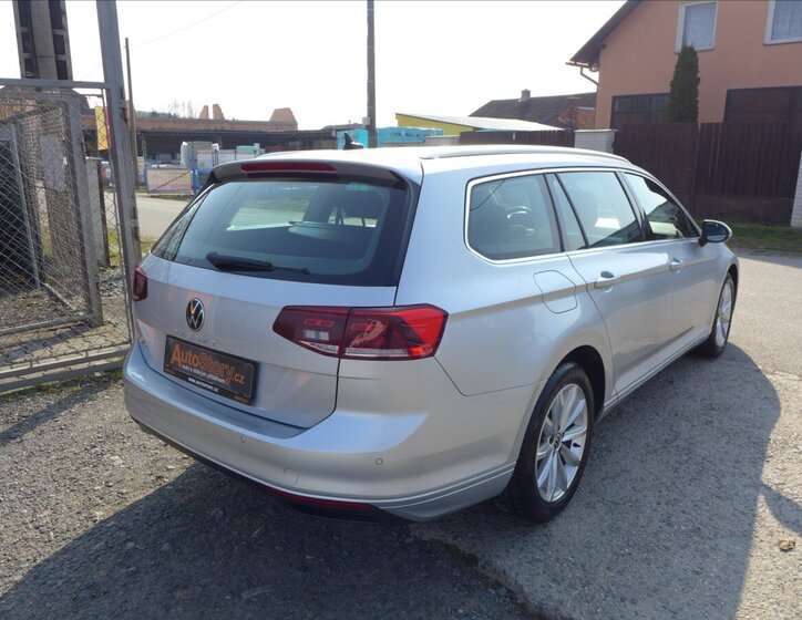 Volkswagen Passat Kombi 2,0 l 110 kw