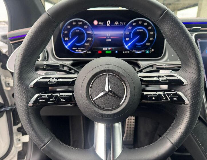 Mercedes-Benz EQE 11