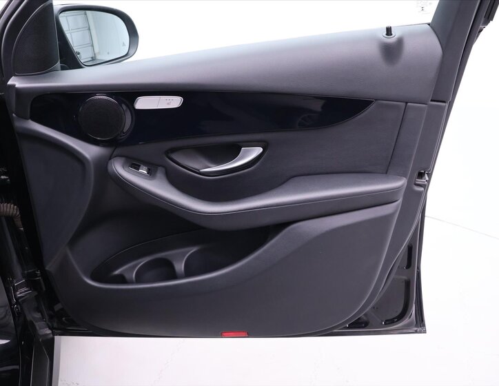 Mercedes-Benz GLC 14