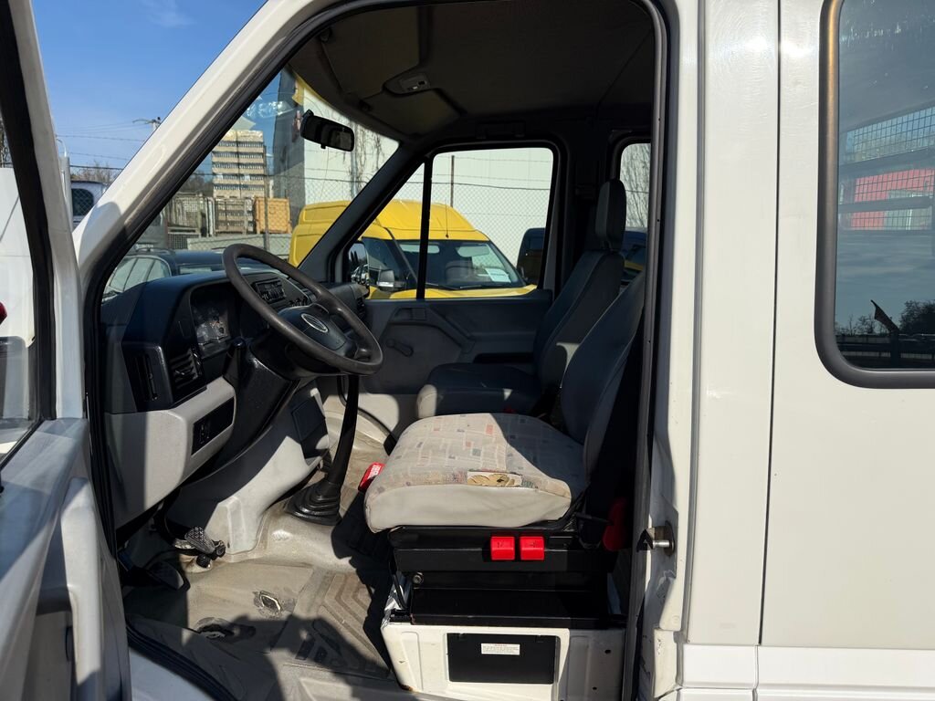 Volkswagen LT Skříň 2,5 l 70 kw