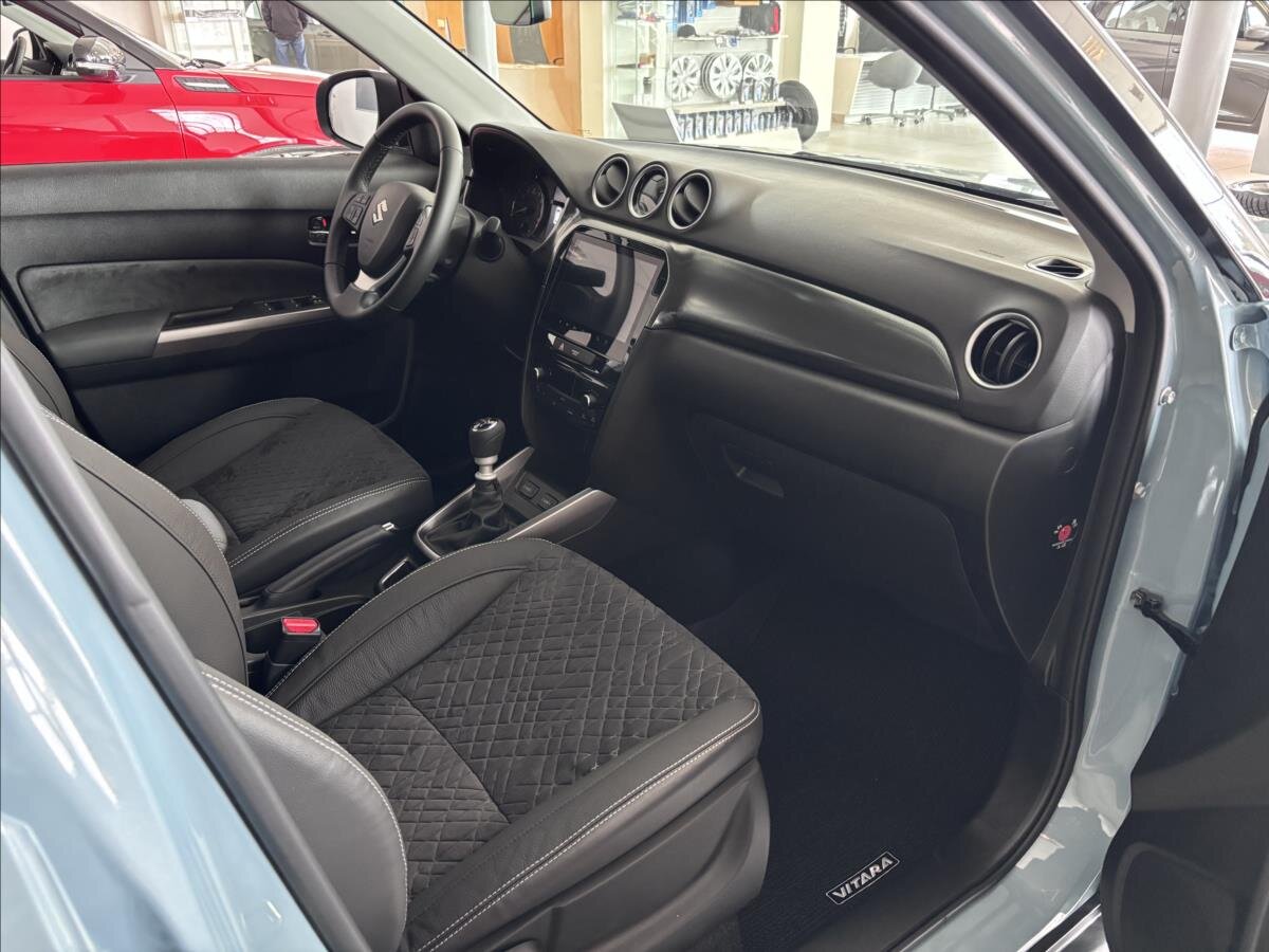 Suzuki Vitara SUV / Terénní 1,4 l 81 kw