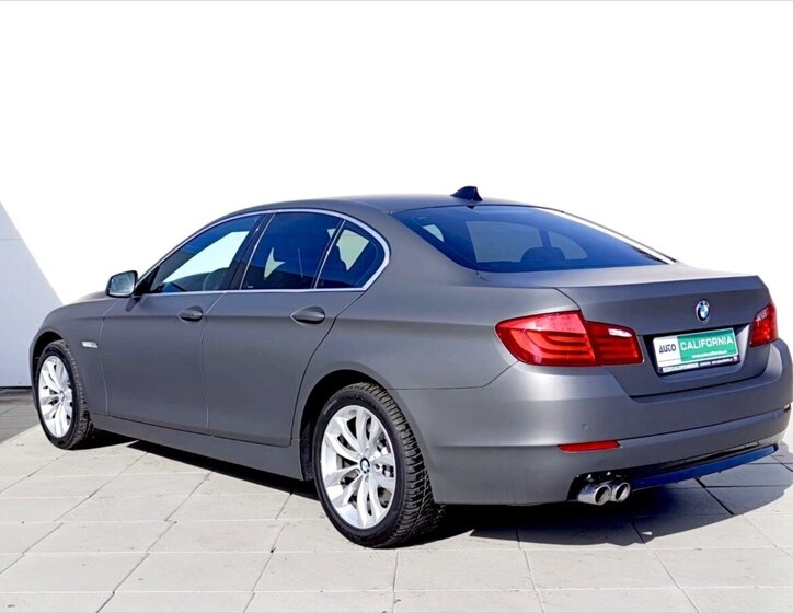 BMW Řada 5 Sedan 3,0 l 180 kw
