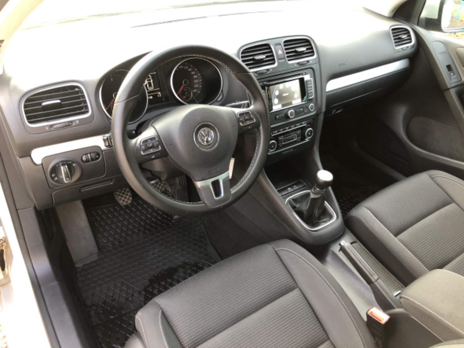 Volkswagen Golf 29