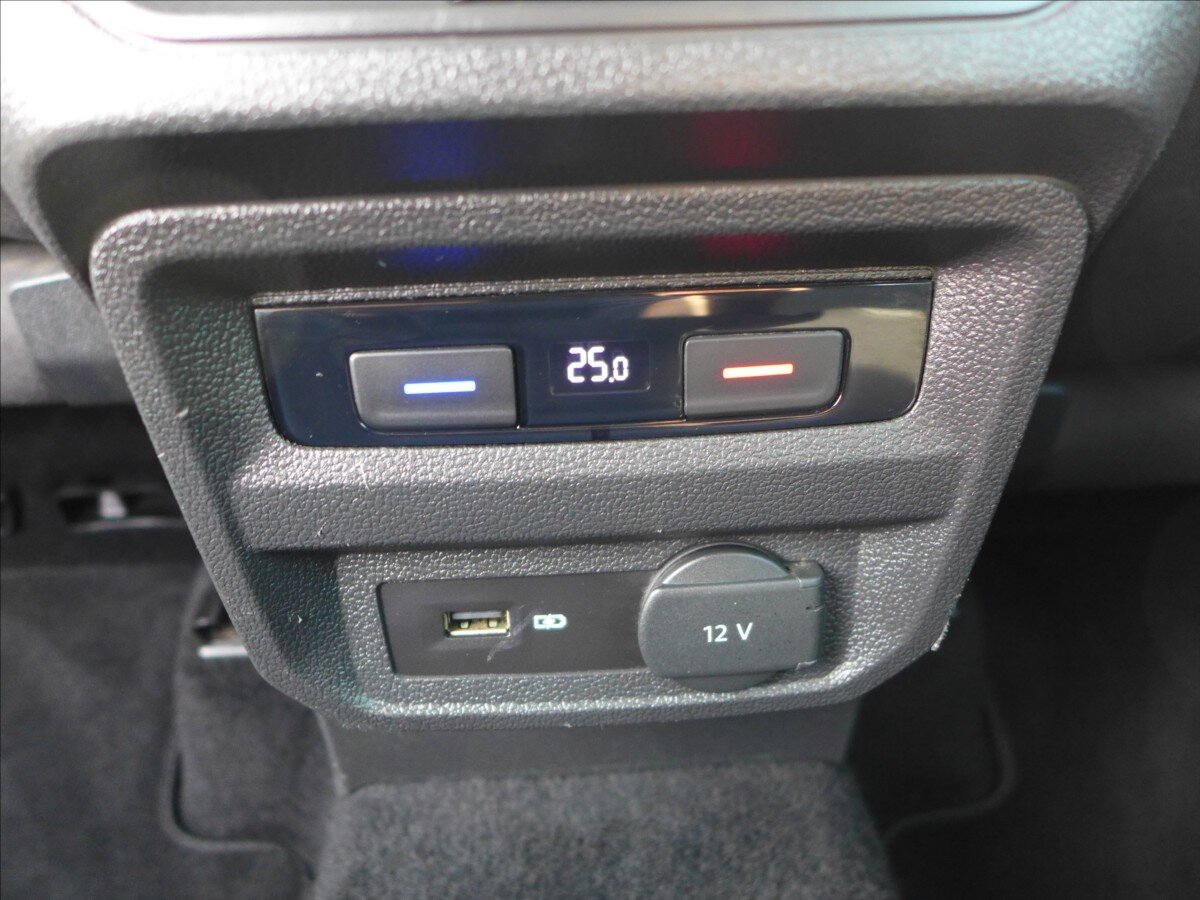 Volkswagen Tiguan SUV / Terénní 2,0 l 110 kw