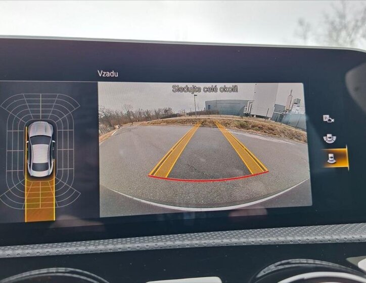 Mercedes-Benz CLA Kupé 1,3 l 120 kw