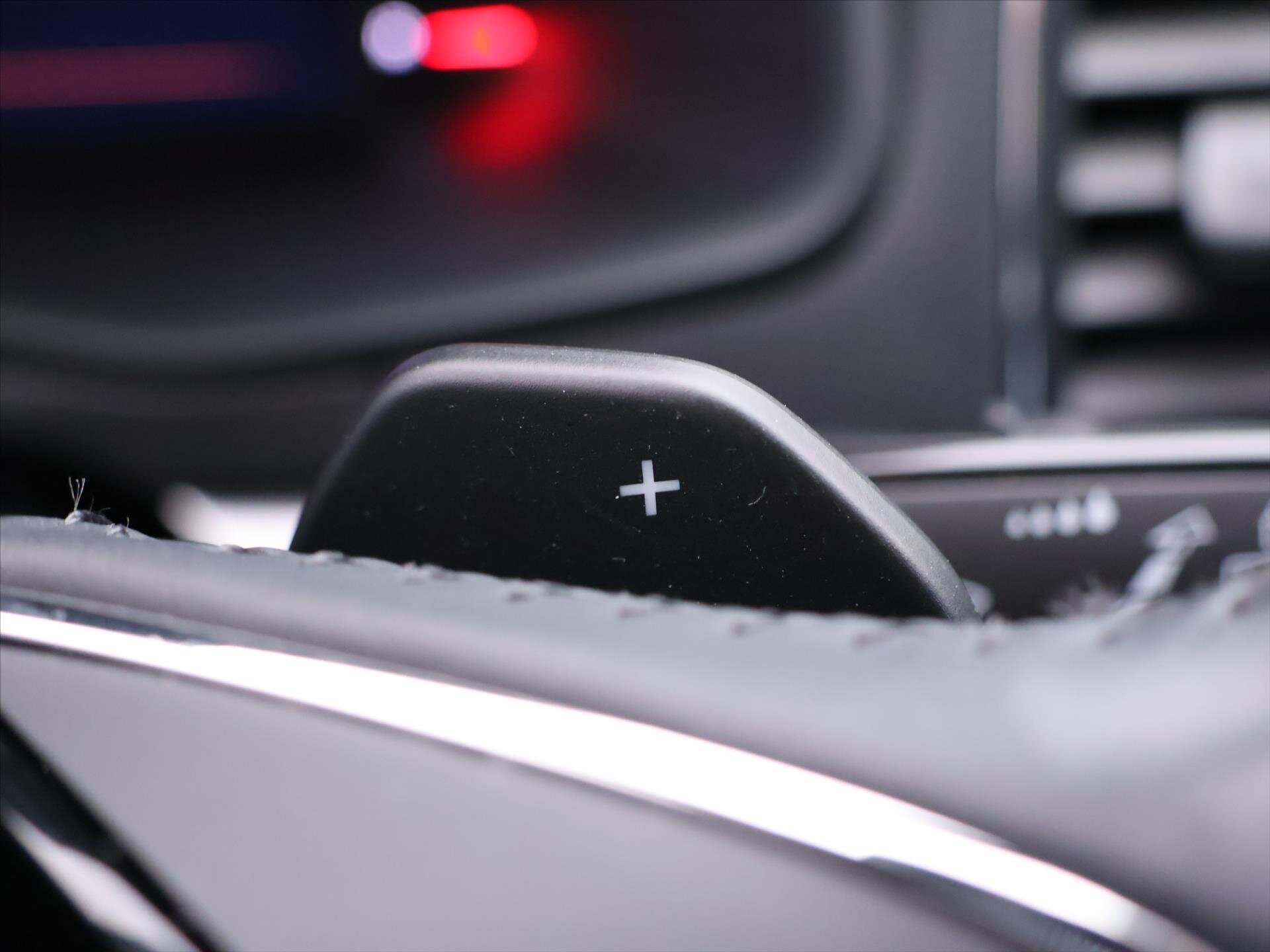 Škoda Karoq SUV / Terénní 2,0 l 110 kw