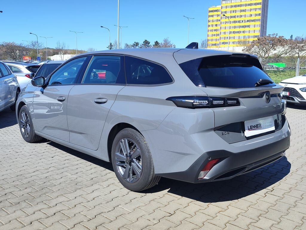 Peugeot 308 Kombi 1,2 l 96 kw