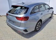 KIA Ceed 8