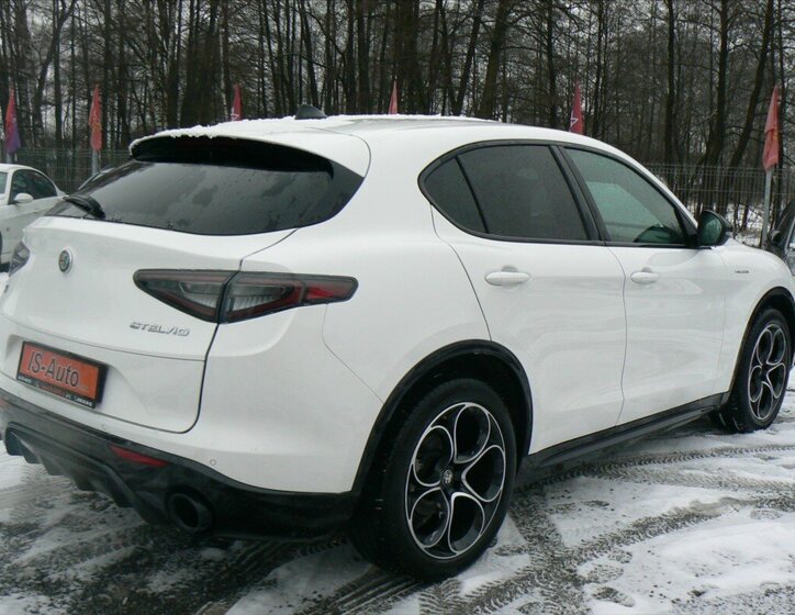 Alfa Romeo Stelvio SUV 2,1 l 154 kw