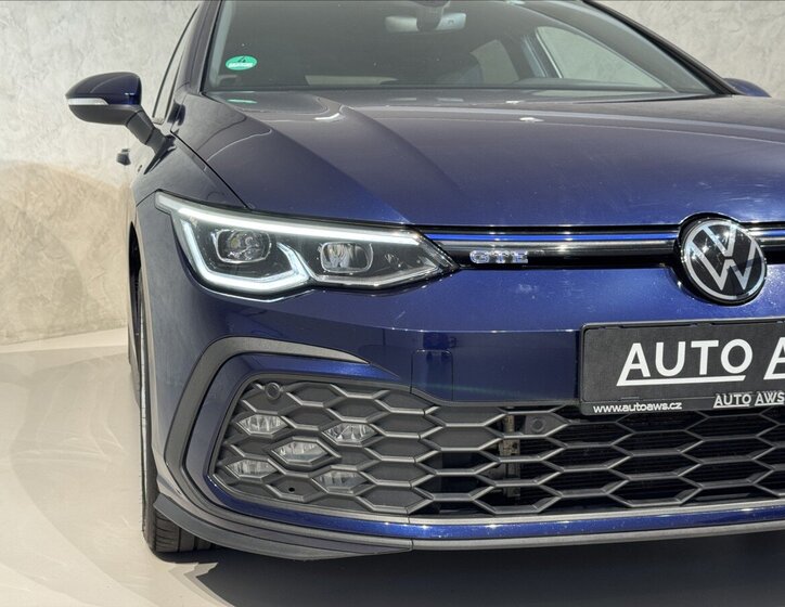 Volkswagen Golf Hatchback 1,4 l 180 kw