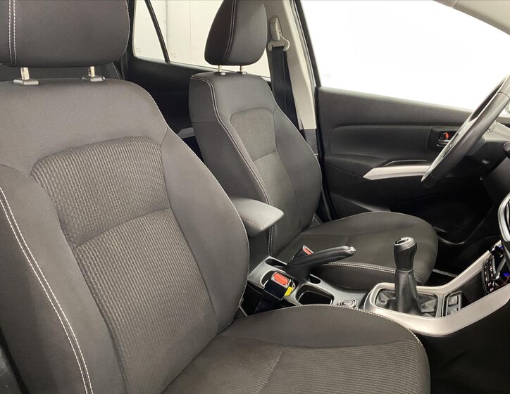 Suzuki SX4 S-Cross 8