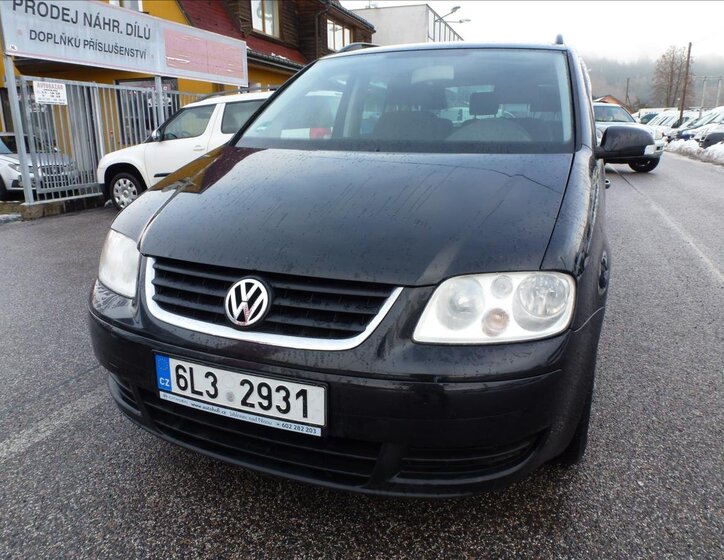 Volkswagen Touran Kombi 2,0 l 100 kw