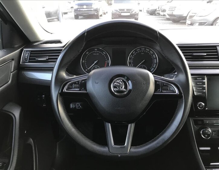 Škoda Superb Kombi 1,6 l 88 kw