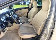 Lancia Delta Hatchback 1,6 l 88 kw